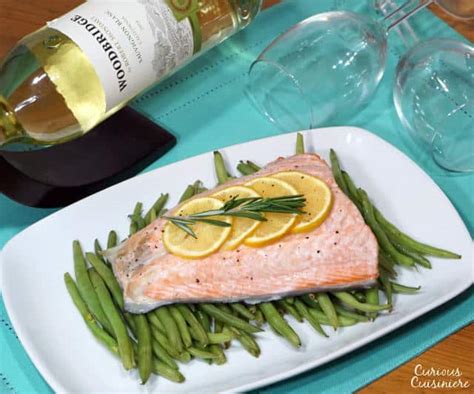 lemon-and-rosemary-salmon-en-papillote-curious image