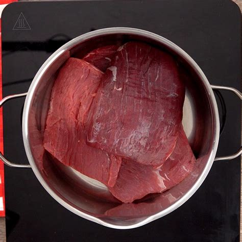 carne-mechada-venezuelan-shredded-beef-curious image