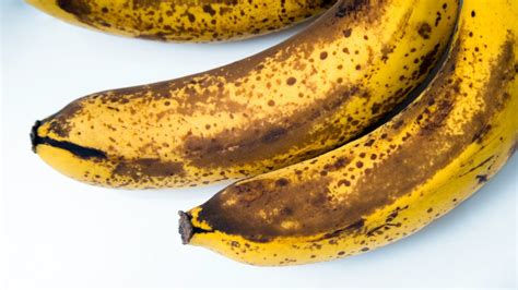 go-bananas-with-old-bananas-fettle-and-food image