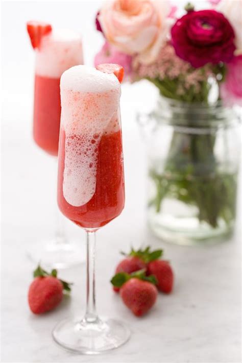 best-strawberry-mimosas-recipe-how-to-make image