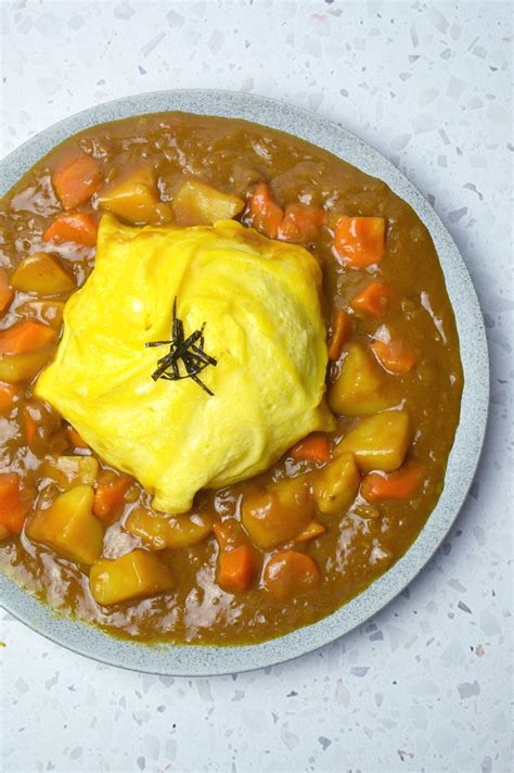 curry-omurice-jaja-bakes-jajabakescom image