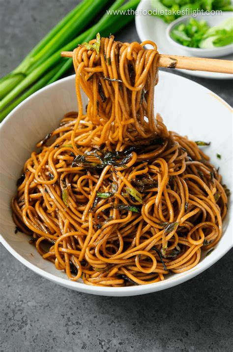 chinese-scallion-oil-noodles-the-foodie-takes-flight image