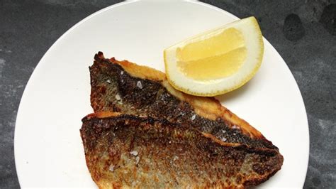 how-to-cook-fish-fillets-perfectly-crispy-without-a image