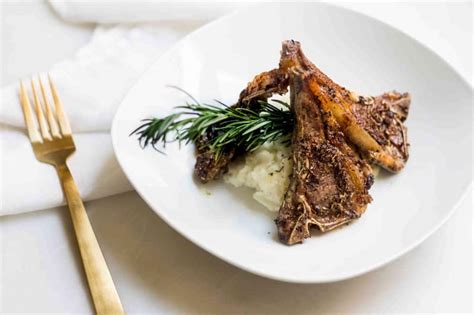 lamb-chops-recipe-with-herbes-de-provence-mon image