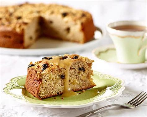 recipe-irish-apple-currant-cake-style-at-home image