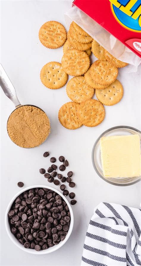 ritz-cracker-toffee-the-best-blog image