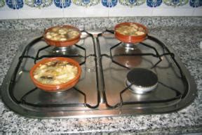 garlic-mushrooms-recipe-championes-al-ajillo image