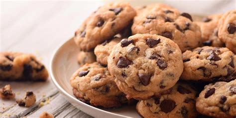 choco-chip-cookies-recipe-splenda image