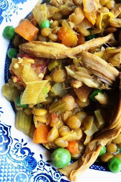 chicken-curry-crock-pot-lentil-soup-reluctant image