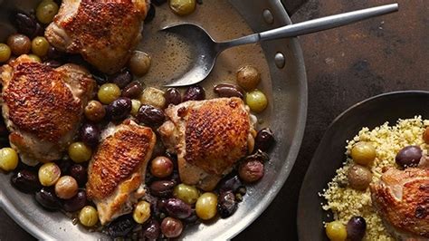 pan-roasted-chicken-thighs-with-grapes-and-olives image