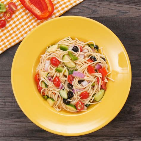 california-spaghetti-salad-12-tomatoes image
