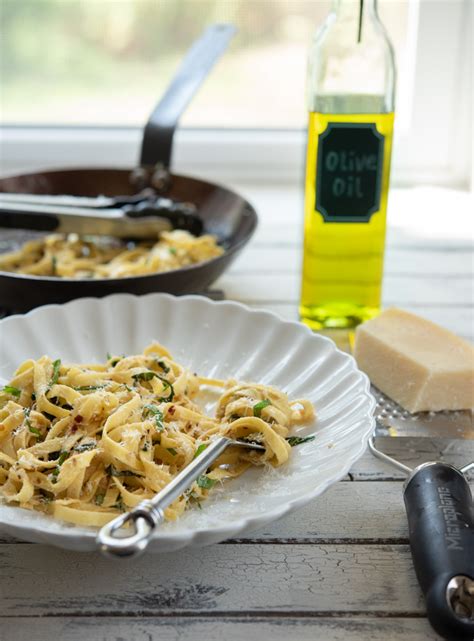 pasta-with-garlic-anchovy-and-basil-beyond-kimchee image