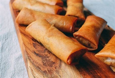 authentic-chinese-spring-roll-recipe-the-woks-of-life image