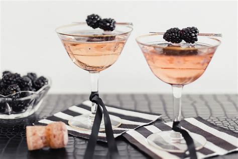 blackberry-sparkler-cocktail-for-ladies-night image