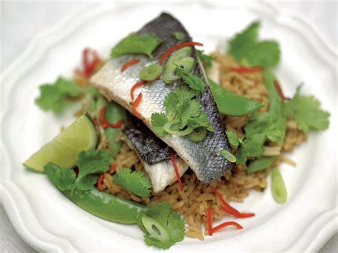 steamed-thai-style-sea-bass-and-rice-cookstrcom image