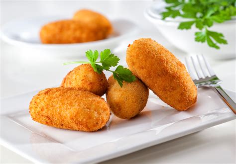 croquetas-are-bite-sized-goodness-8-croquette-recipes-to-try image