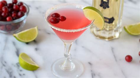 st-germain-cranberry-cocktail image