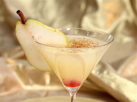 spiced-pear-martini-cooking-with-sugar image