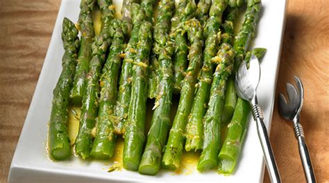 steamed-asparagus-with-citrus-butter-thrifty-foods image