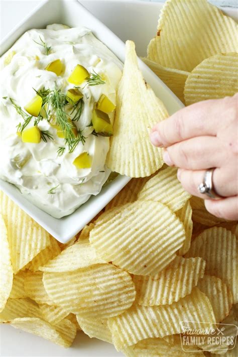 easy-5-minute-dill-pickle-dip image
