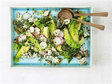 how-to-make-a-radish-blue-cheese-and-juniper-salad image