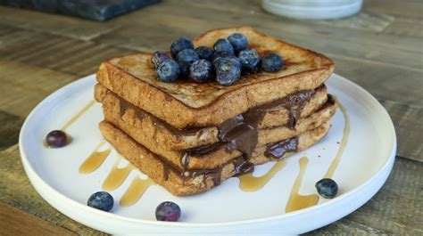 high-protein-chocolate-hazelnut-french-toast image