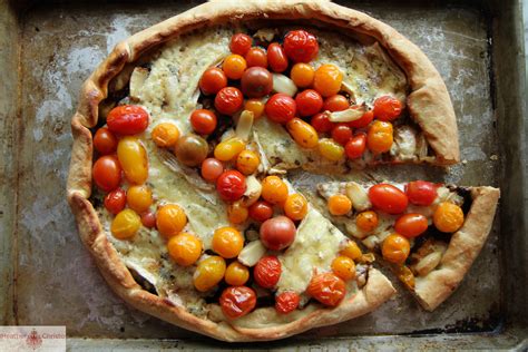 blue-cheese-balsamic-and-cherry-tomato-pizza image