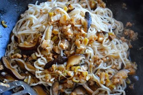 easy-mushroom-noodle-stir-fry-the-woks-of-life image