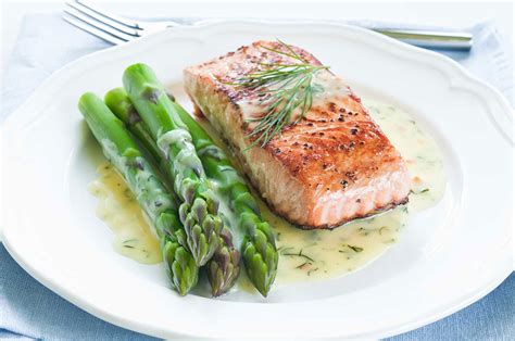 salmon-and-asparagus-in-hollandaise-sauce image