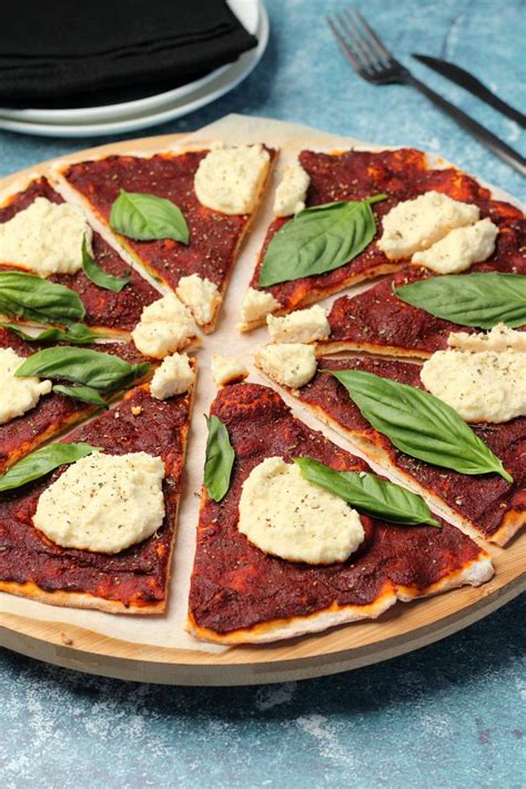 vegan-pizza-recipe-thin-crust-loving-it-vegan image