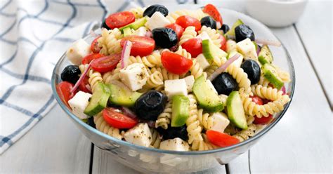 what-to-serve-with-pasta-salad-12-easy-sides-insanely image