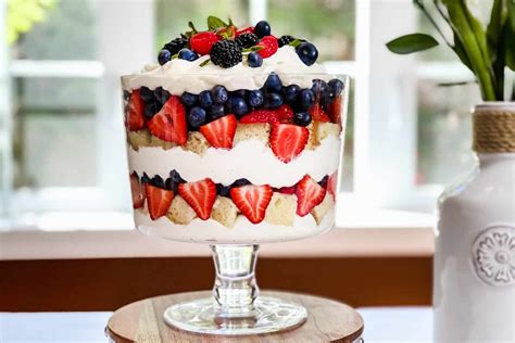 simple-berry-trifle-recipe-31-daily image