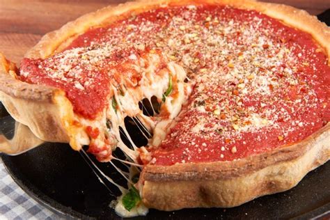 chicago-style-veggie-deep-dish-pizza-recipe-home-chef image