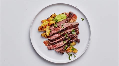 skirt-steak-with-grilled-pineapple-chow-recipe-bon image