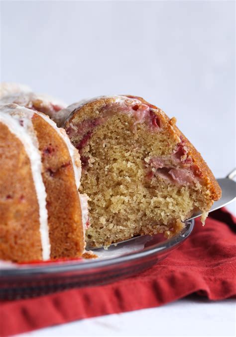 amazingly-soft-strawberry-pound-cake-recipe-cookies image