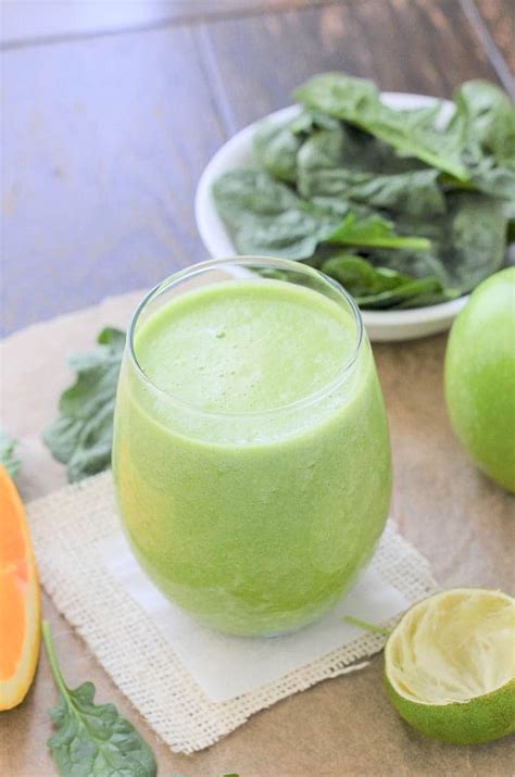 3-easy-steps-to-the-best-spinach-apple-smoothie image