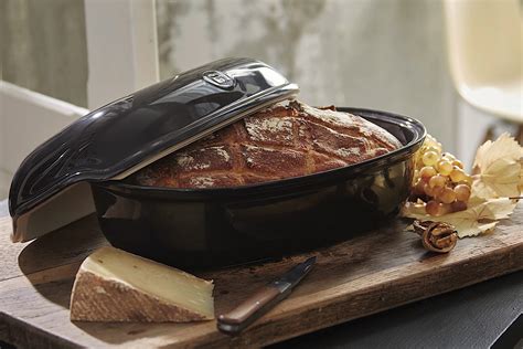 artisan-bread-loaf-baker-emile-henry-usa-made-in image