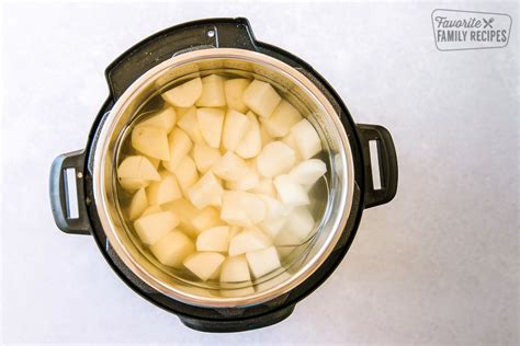 instant-pot-mashed-potatoes-so-easy-favorite image