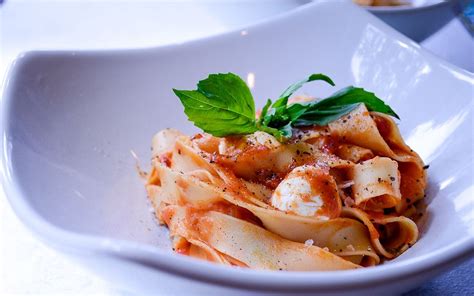 our-favorite-mozzarella-tomato-basil-pasta-recipe-aka image