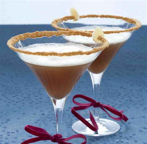 13-festive-martinis-for-christmas-parties-the-spruce-eats image