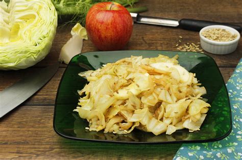 sauteed-cabbage-with-apples-and-fennel-farm-fresh image