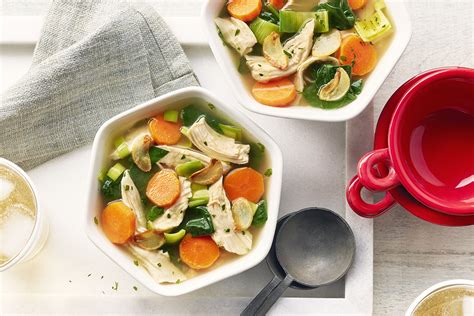 roasted-garlic-chicken-soup-cook-with-campbells image