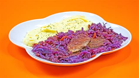pork-chops-with-red-cabbage-and-apples-clever image