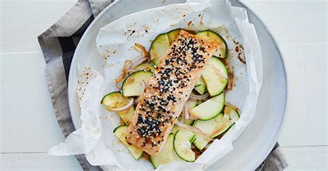 baked-sesame-ginger-salmon-in-parchment-purewow image