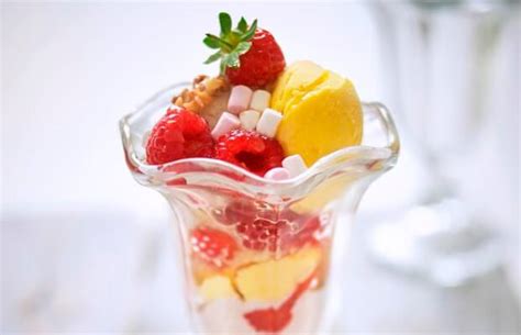 banana-and-mango-ice-cream-sundae-heart-matters image