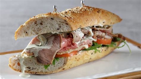 roast-beef-blue-cheese-sandwich-recipe-unilever image