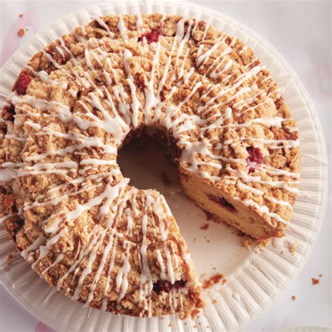 raspberry-and-streusel-coffee-cake-chatelaine image