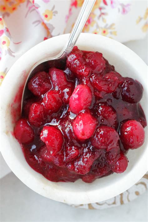 perfect-cranberry-sauce-foodtastic-mom image