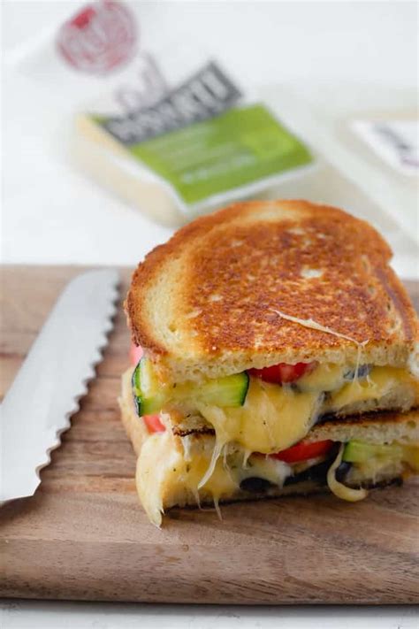roasted-vegetable-grilled-cheese-sandwich image