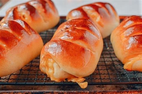 ham-and-cheese-buns-chinese-bakery-style-the image